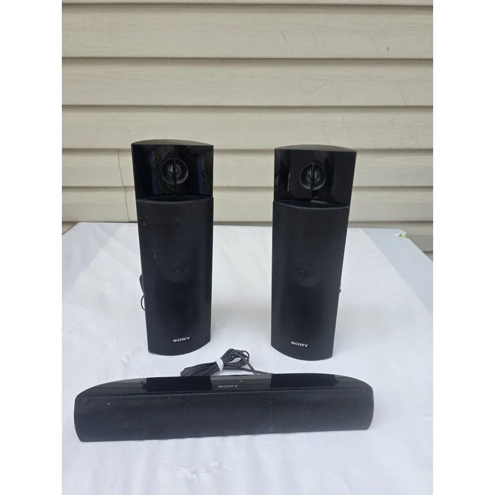 Sony Speakers  2-way Front speakers SS-TSB112 & One Center speaker SS-CTB111